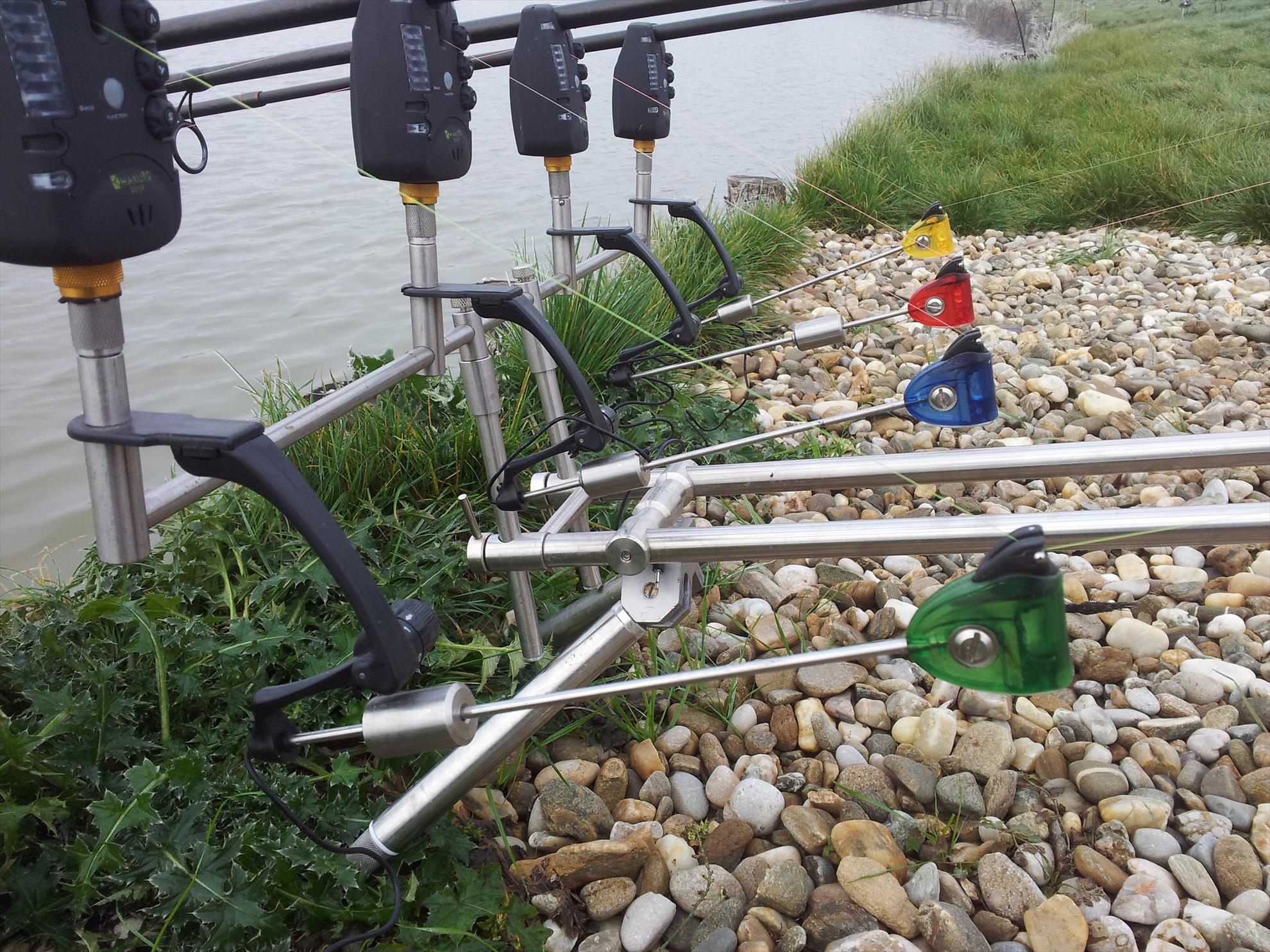 Hermes Peris 14 decembrie 2014 - Catalin, sa imi spui daca de data asta macar swingerele le-am pus drepte :)